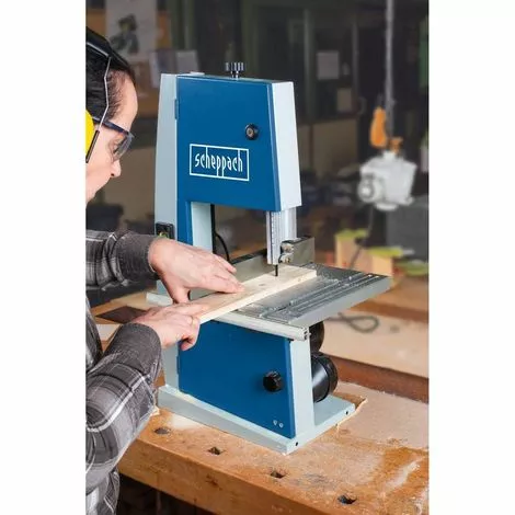 SCIE À RUBAN À BOIS VOLANTS 205MM 300W SCHEPPACH BASA1 + 2 LAMES + GUIDE D'ANGLE 4 SCIE À RUBAN À BOIS VOLANTS 205MM 300W SCHEPPACH BASA1 + 2 LAMES + GUIDE D'ANGLE – Image 2