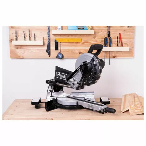 Pack SCHEPPACH Scie à Onglet Radiale - 2000W - 2 Lames - 255 Mm - HM254 - Black Edition - Support UMF1600 7 Pack SCHEPPACH Scie à Onglet Radiale - 2000W - 2 Lames - 255 Mm - HM254 - Black Edition - Support UMF1600 – Image 5